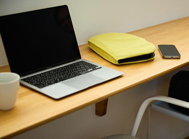 持ち運びしやすいコンパクトサイズ